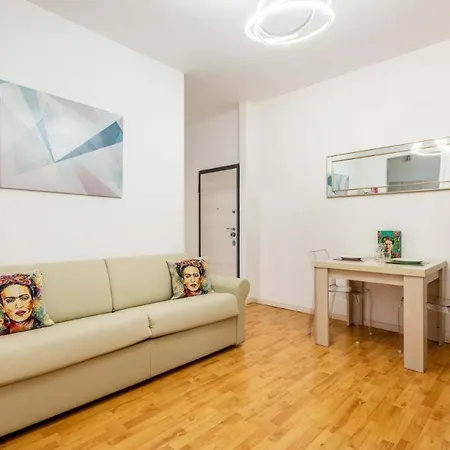 Cozy Near To Fashion District Apartman